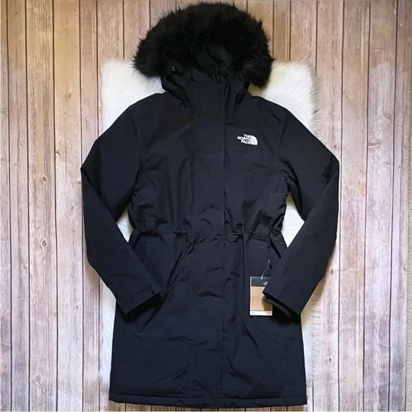 The North Face Women’s Arctic Parka II Coat In TNF Black - Picture 2 of 10